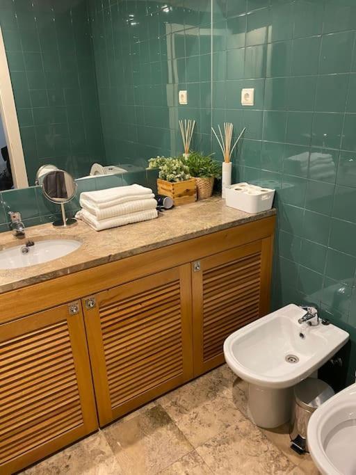 Swimming Pool Apartment With Private Garage 포르투 외부 사진